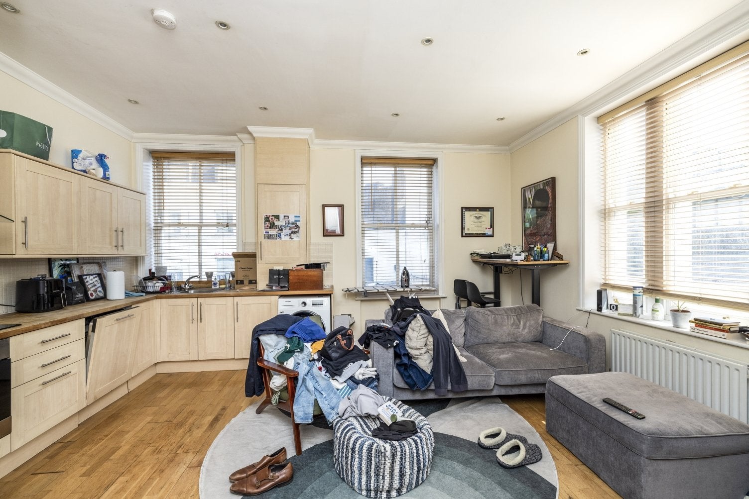 Flat Shakespeare Road in Greater London