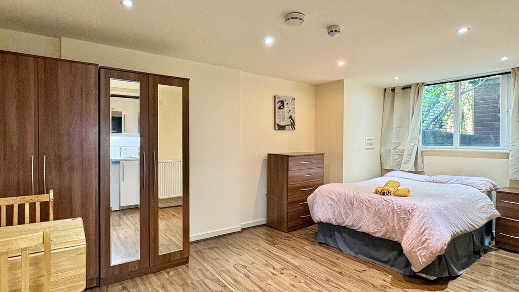Flat Anson Road in Greater London