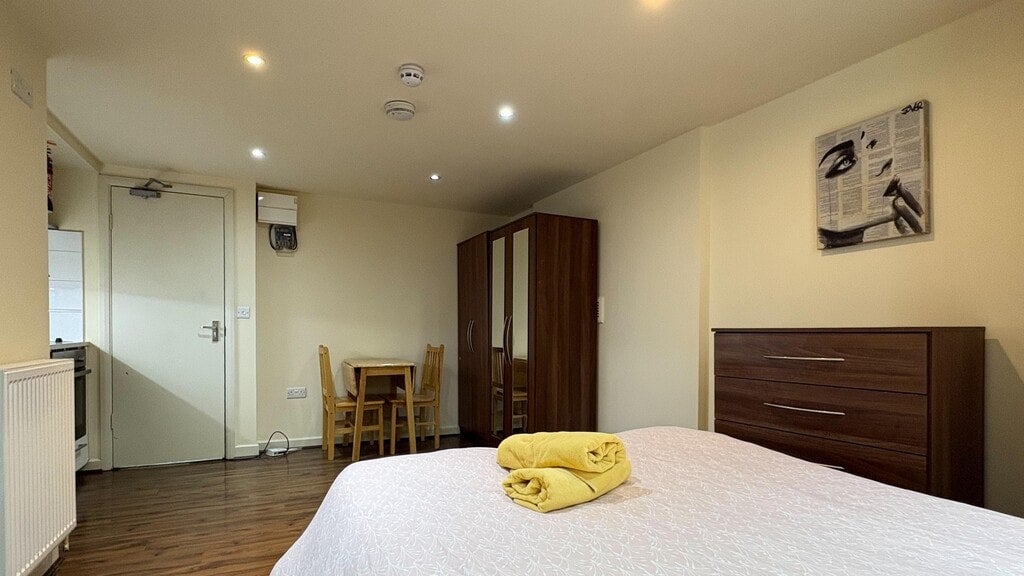 Flat Anson Road in Greater London