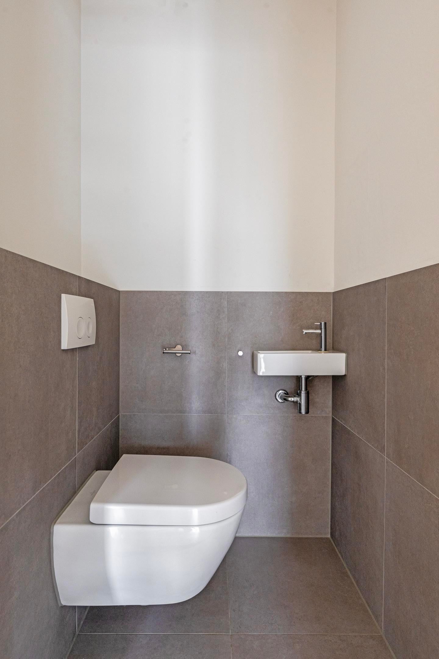 Appartement te huur: Nida Senffstraat, Amsterdam