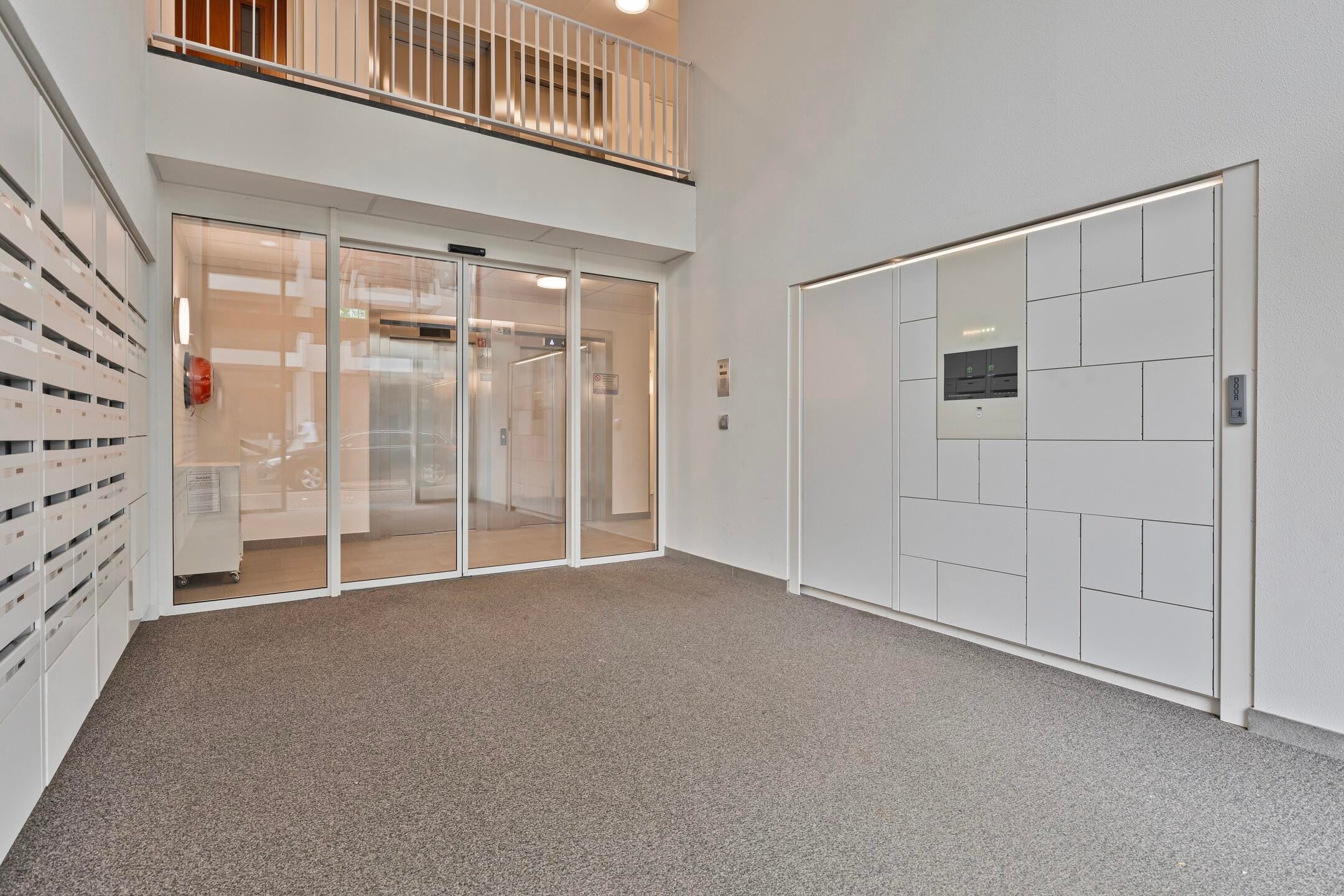 Appartement te huur: Nida Senffstraat, Amsterdam