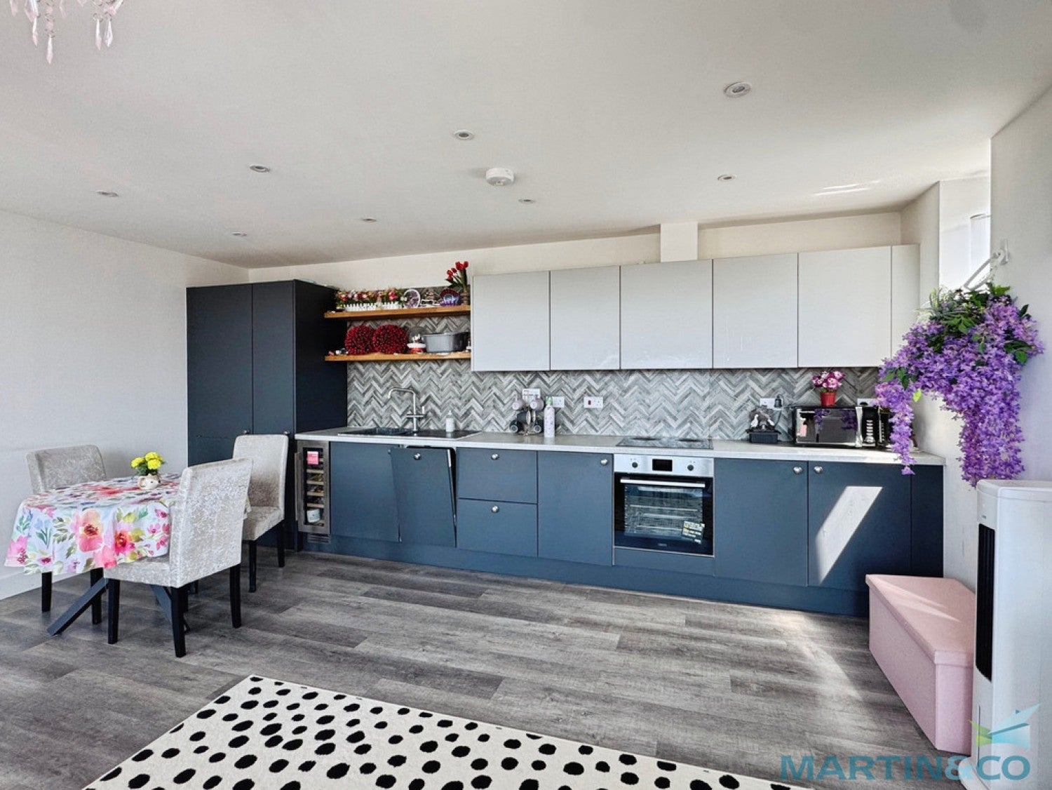 Flat Godinton Road in Ashford