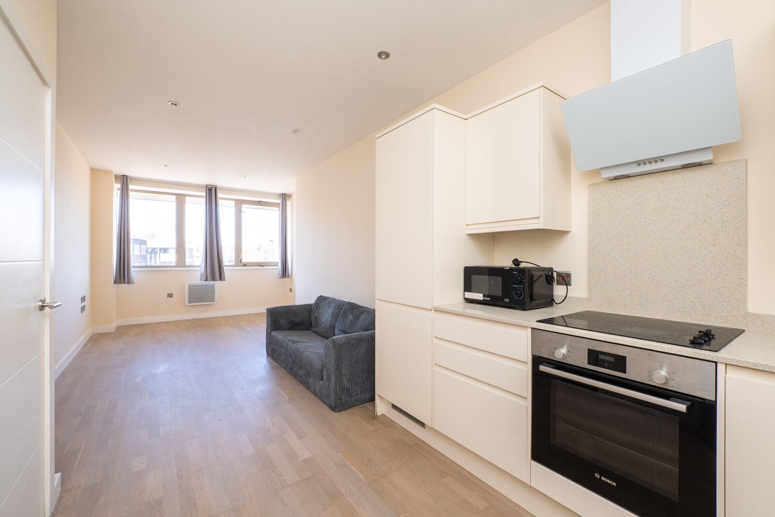Flat Cleeve Road in Mole Valley