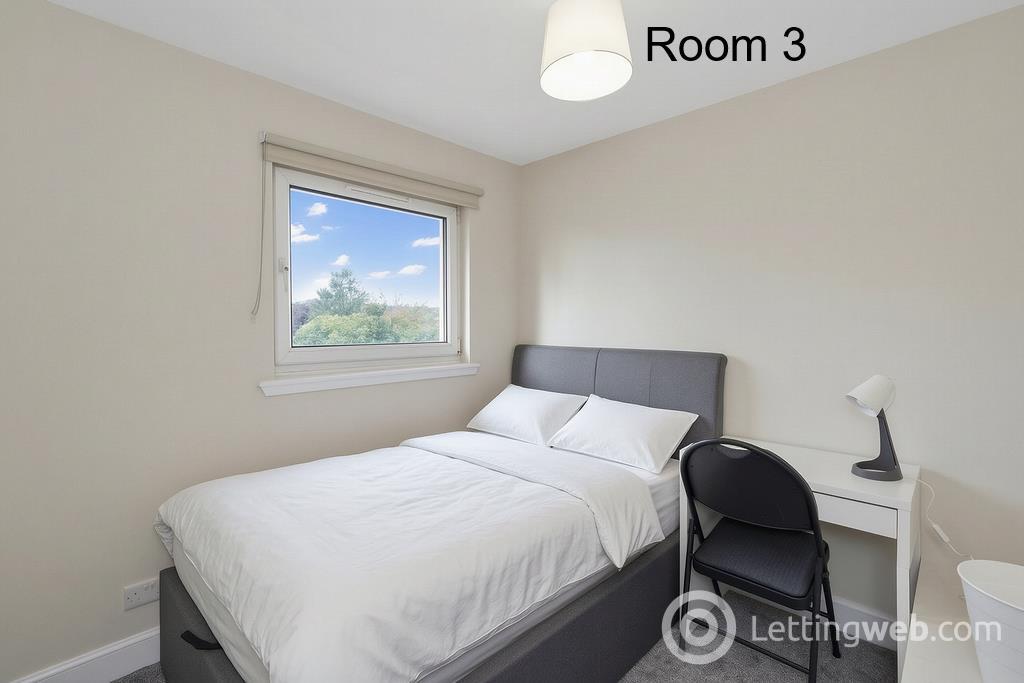Room Craigour Avenue in City of Edinburgh