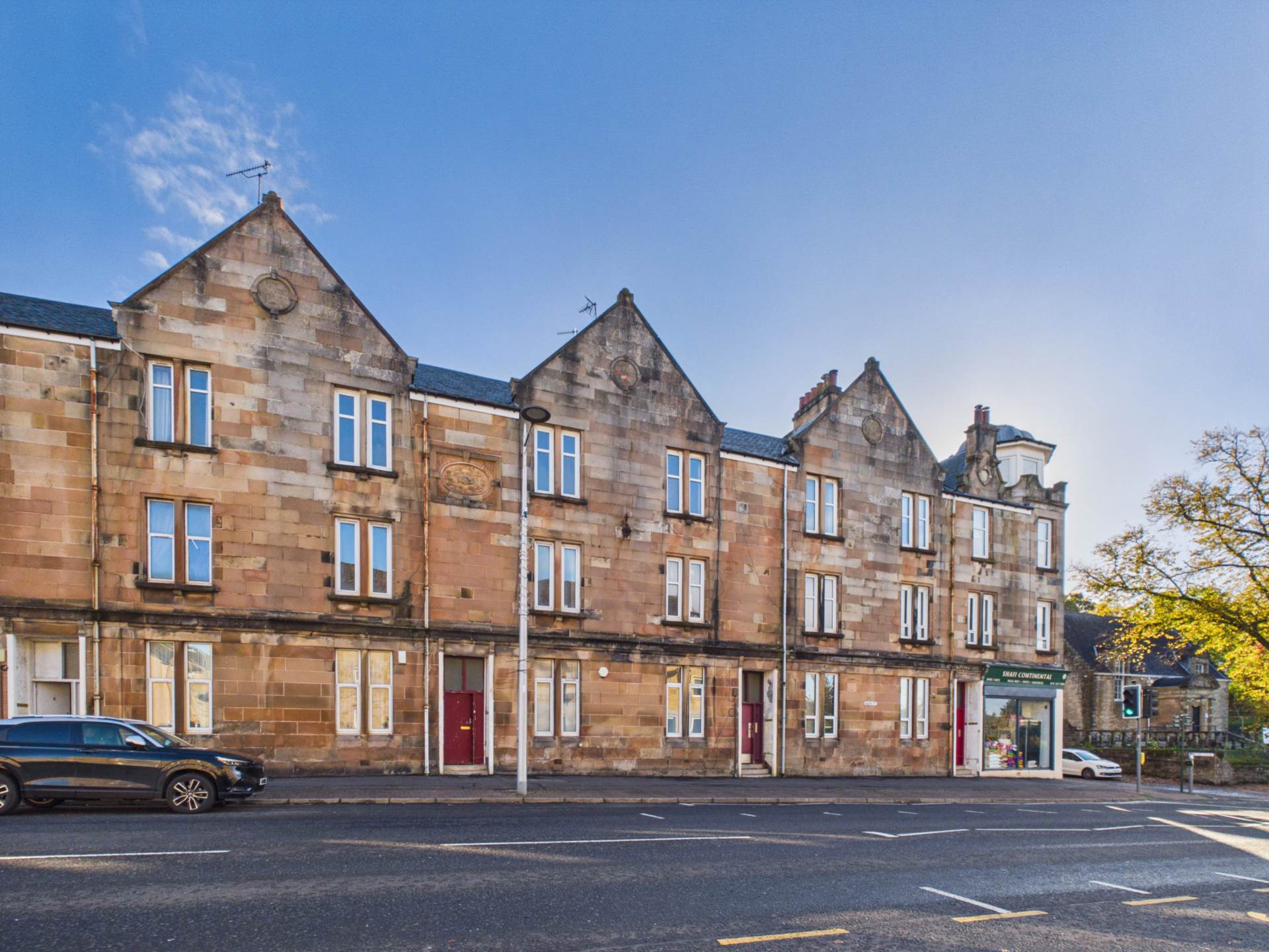 Flat Main Street in Glasgow