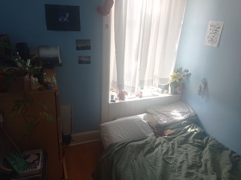 Room Letherby Drive in Glasgow