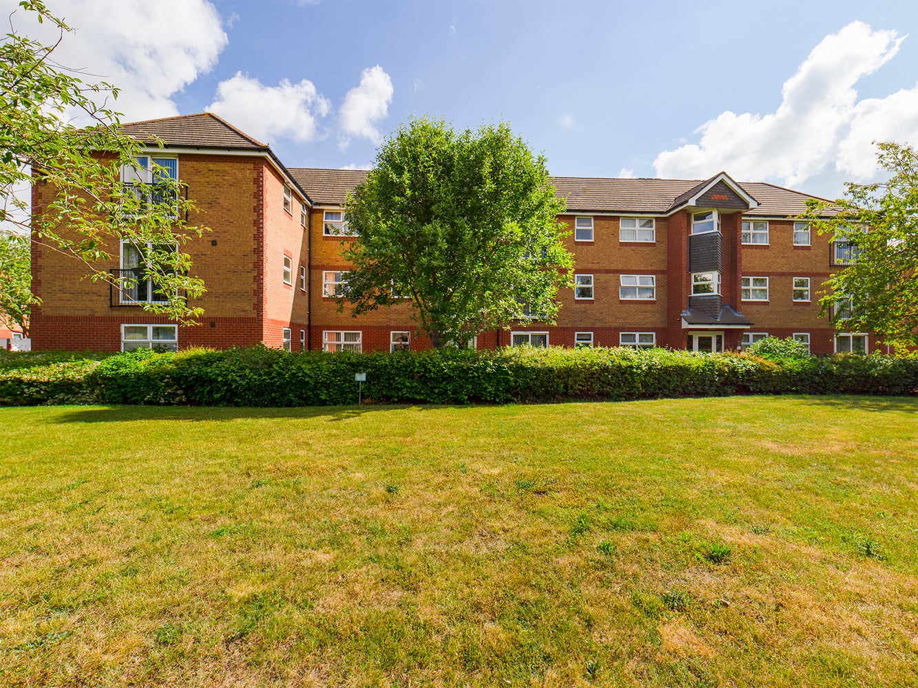 Flat Blackthorn Close in Cambridge
