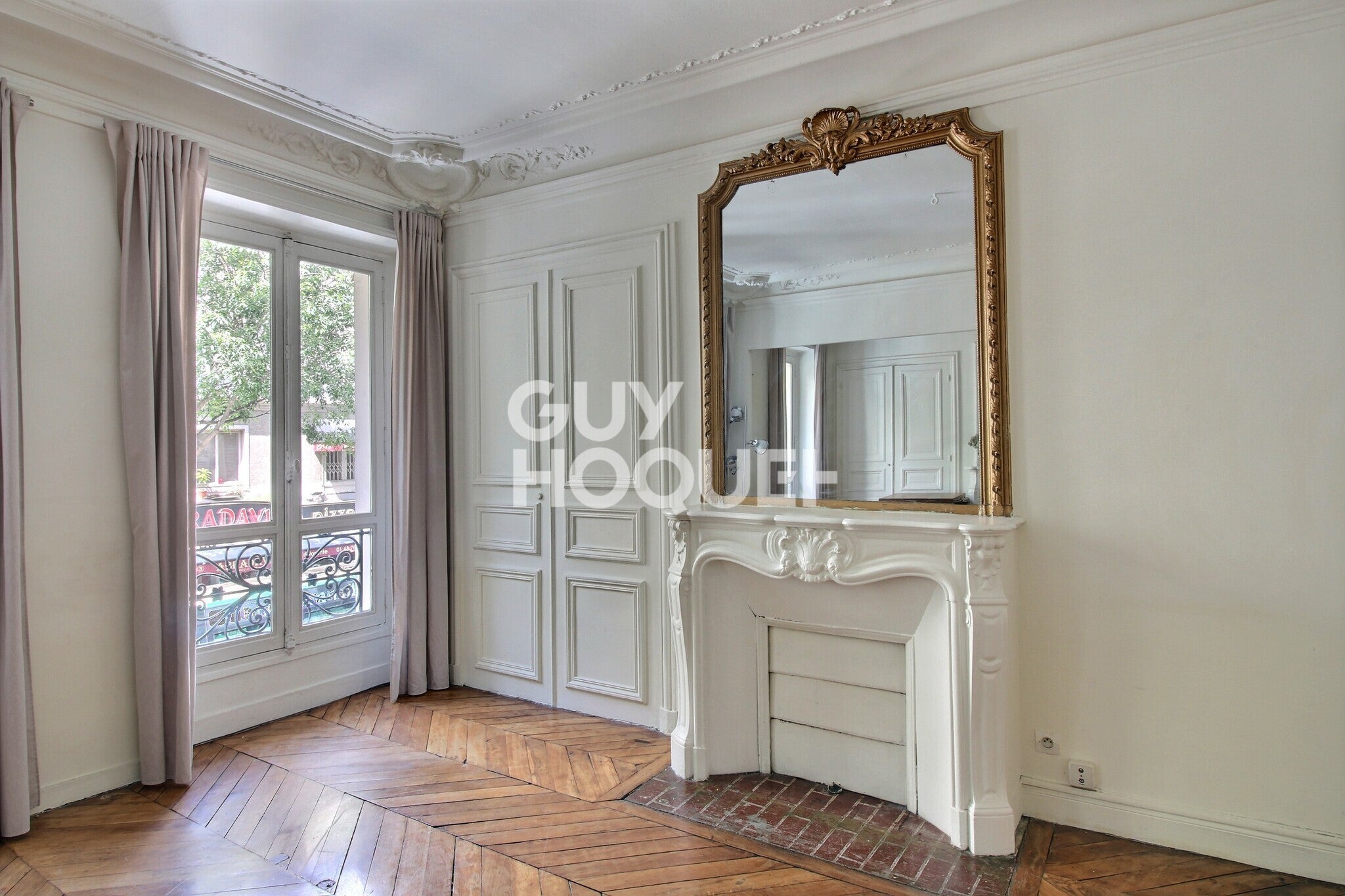 Flat Rue de Provence in Paris