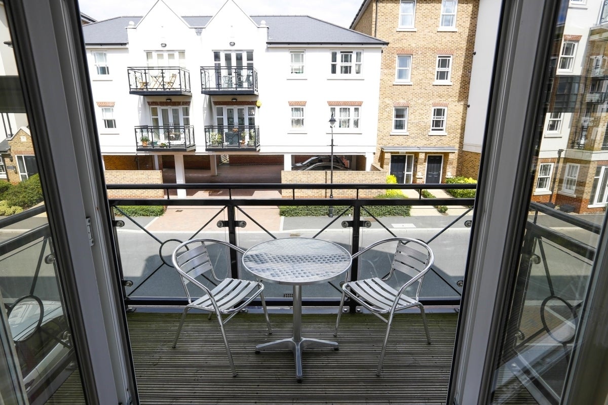 Flat Holford Way in Greater London