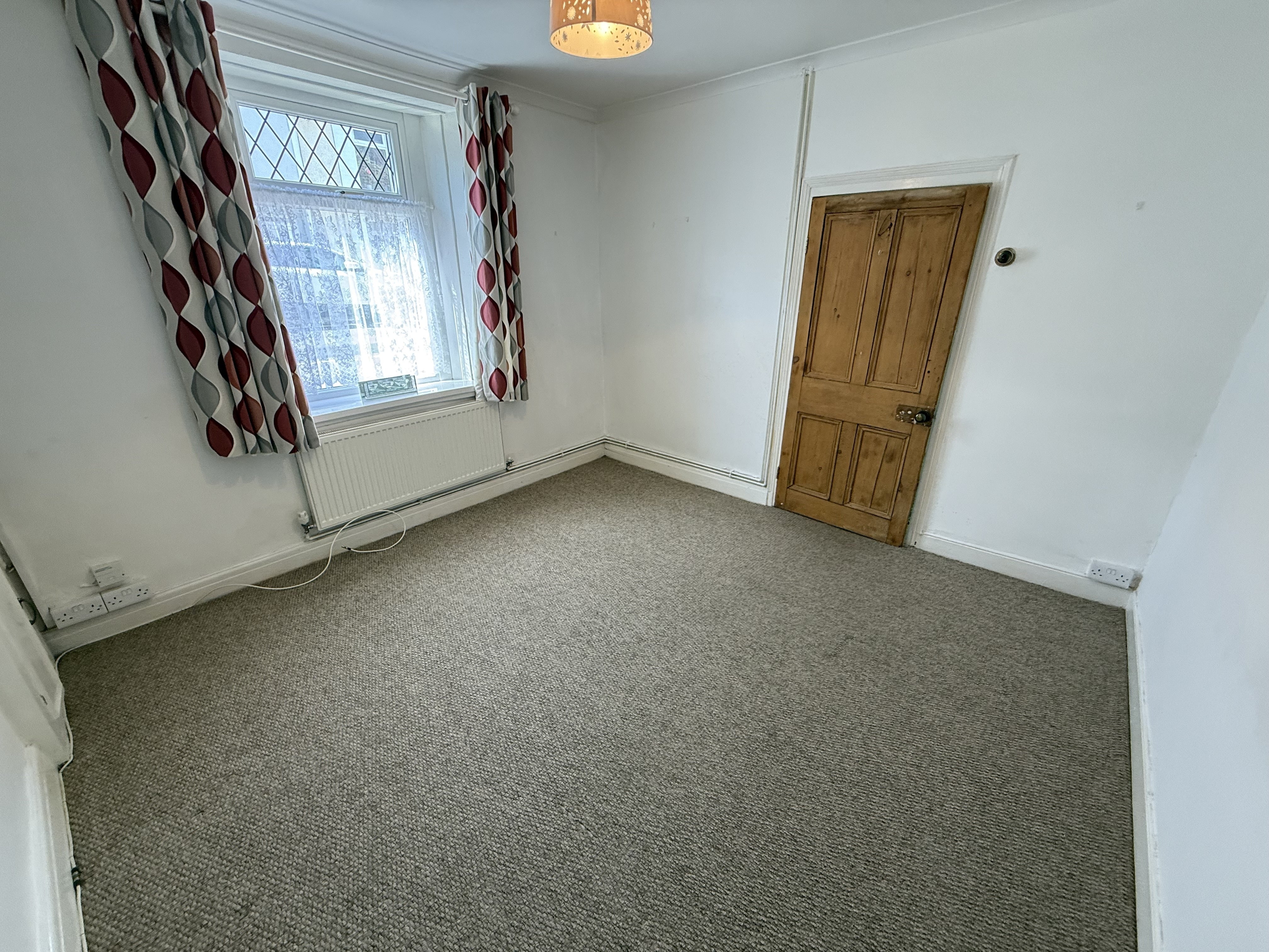 Flat Tirpenry Street in Swansea