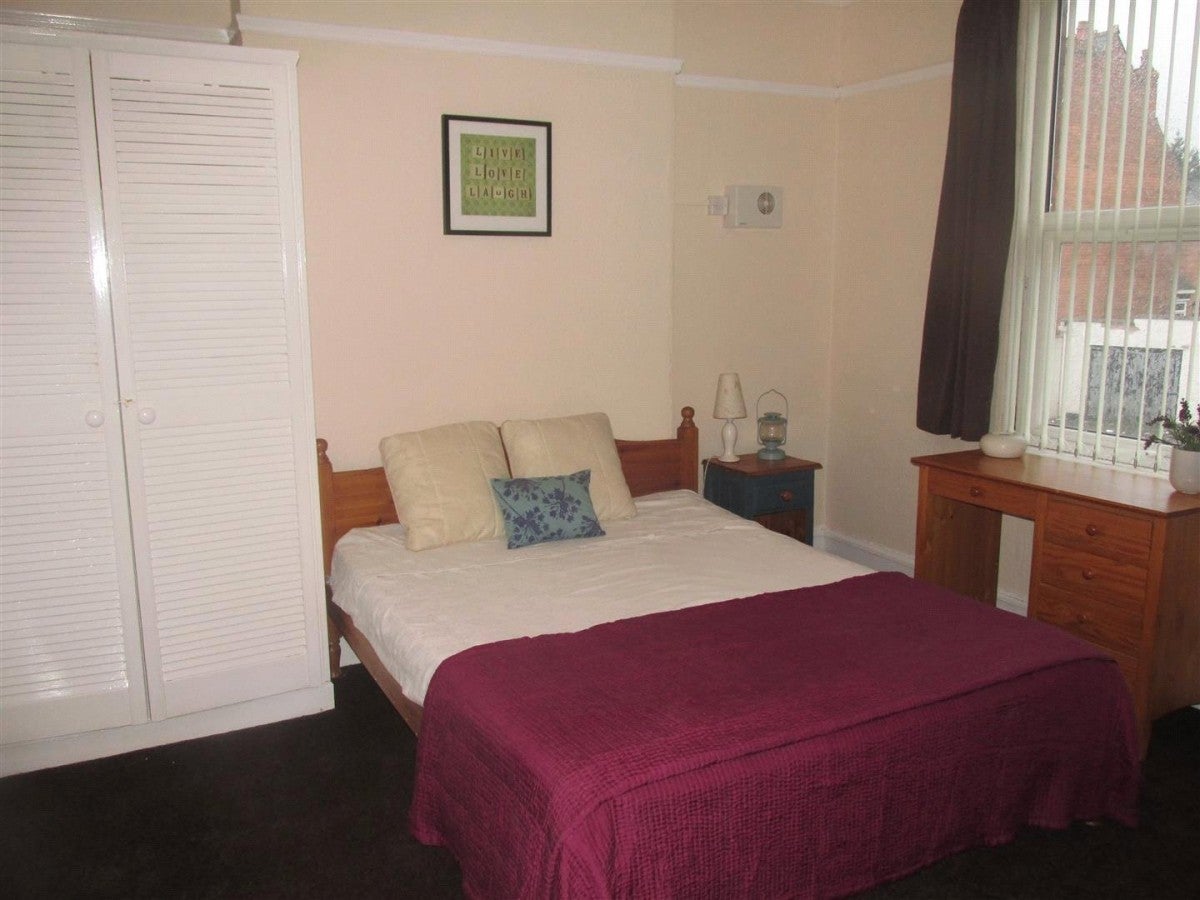 Room Yardley Road in Birmingham