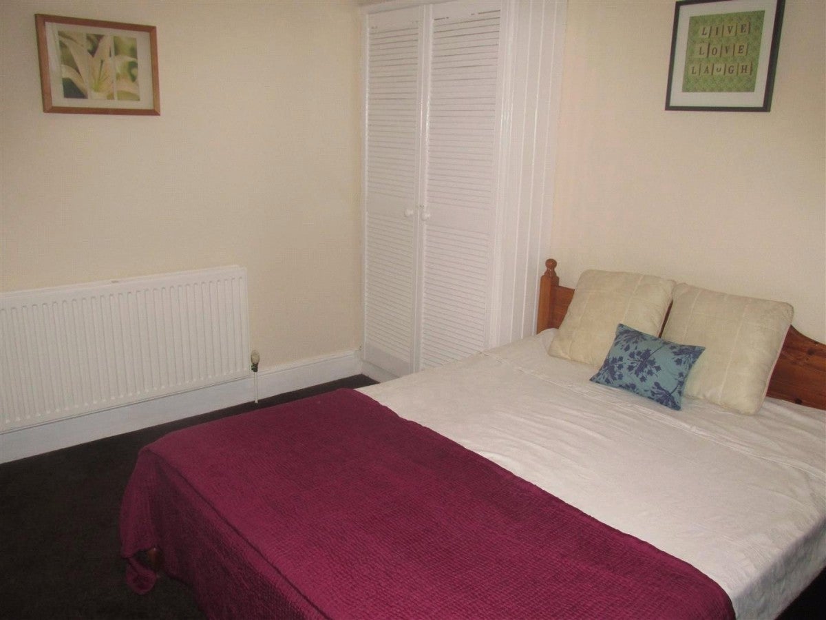 Room Yardley Road in Birmingham