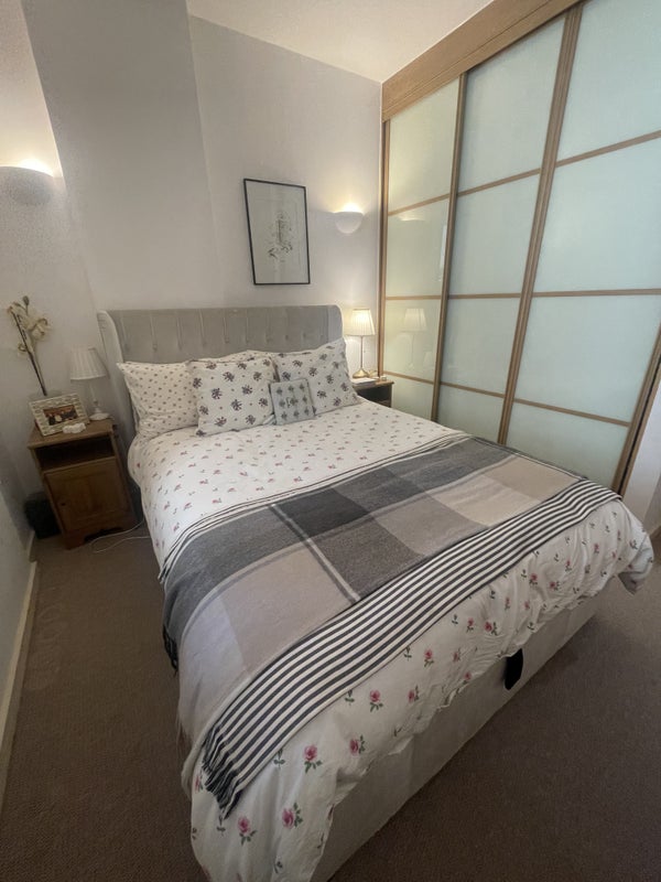 Flat Camberwell New Road in Greater London