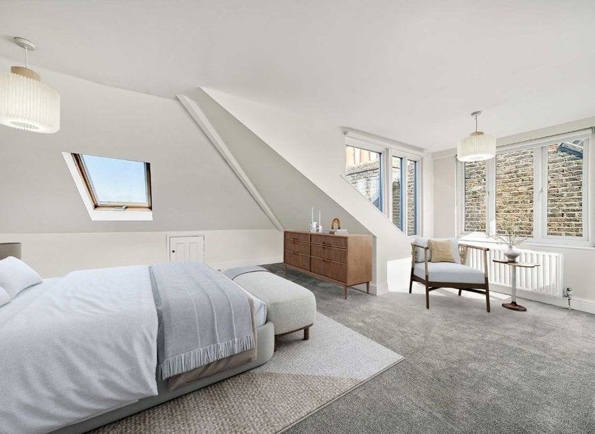 Flat Yerbury Road in Greater London