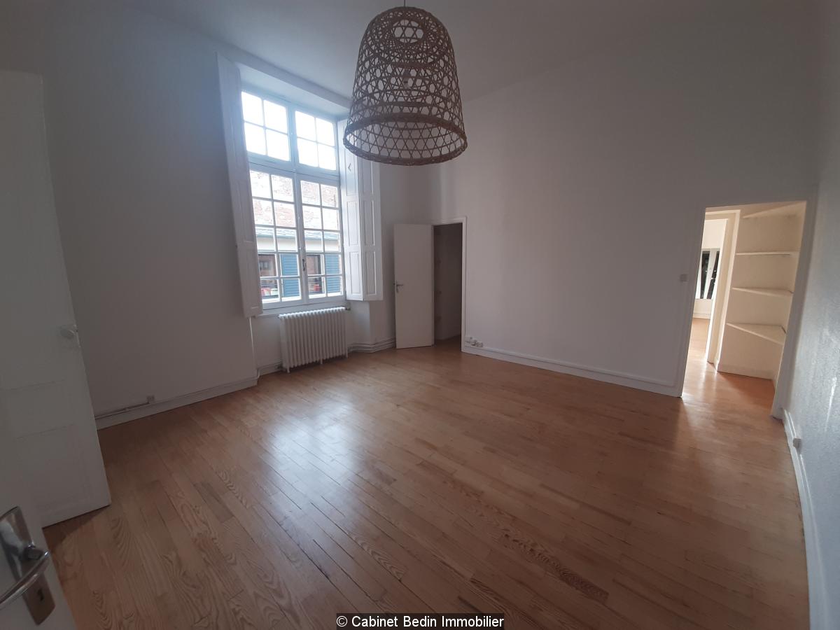 Flat Rue du Moulin du Château in Toulouse