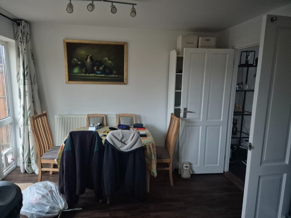 Room Wainwright Close in Liverpool