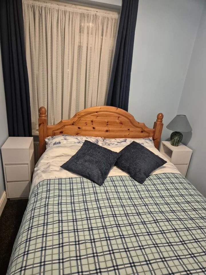 Room Wainwright Close in Liverpool