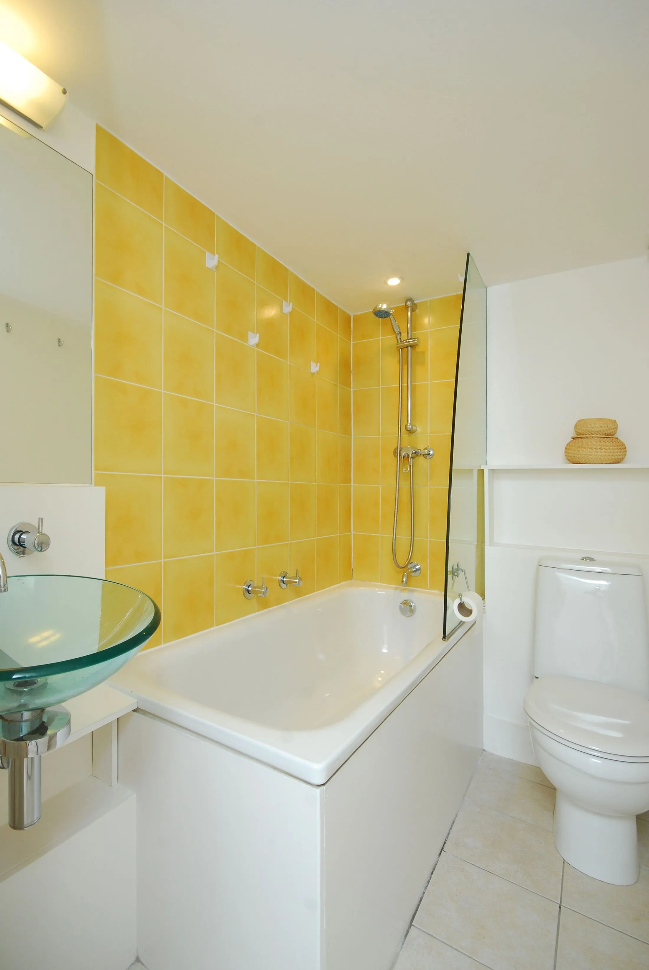 Flat Milson Road in Greater London