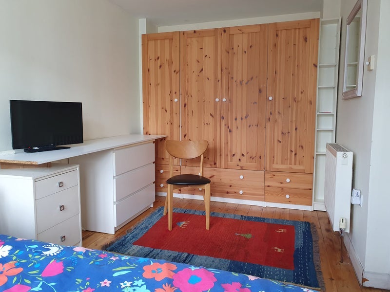 Room Morton Way in Greater London