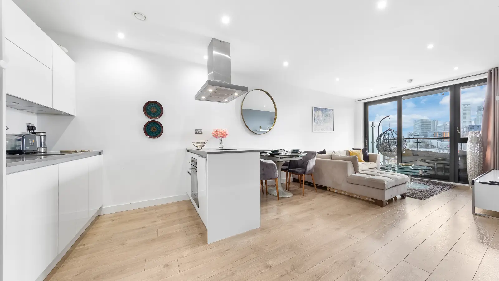 Flat Baythorne Street in Greater London