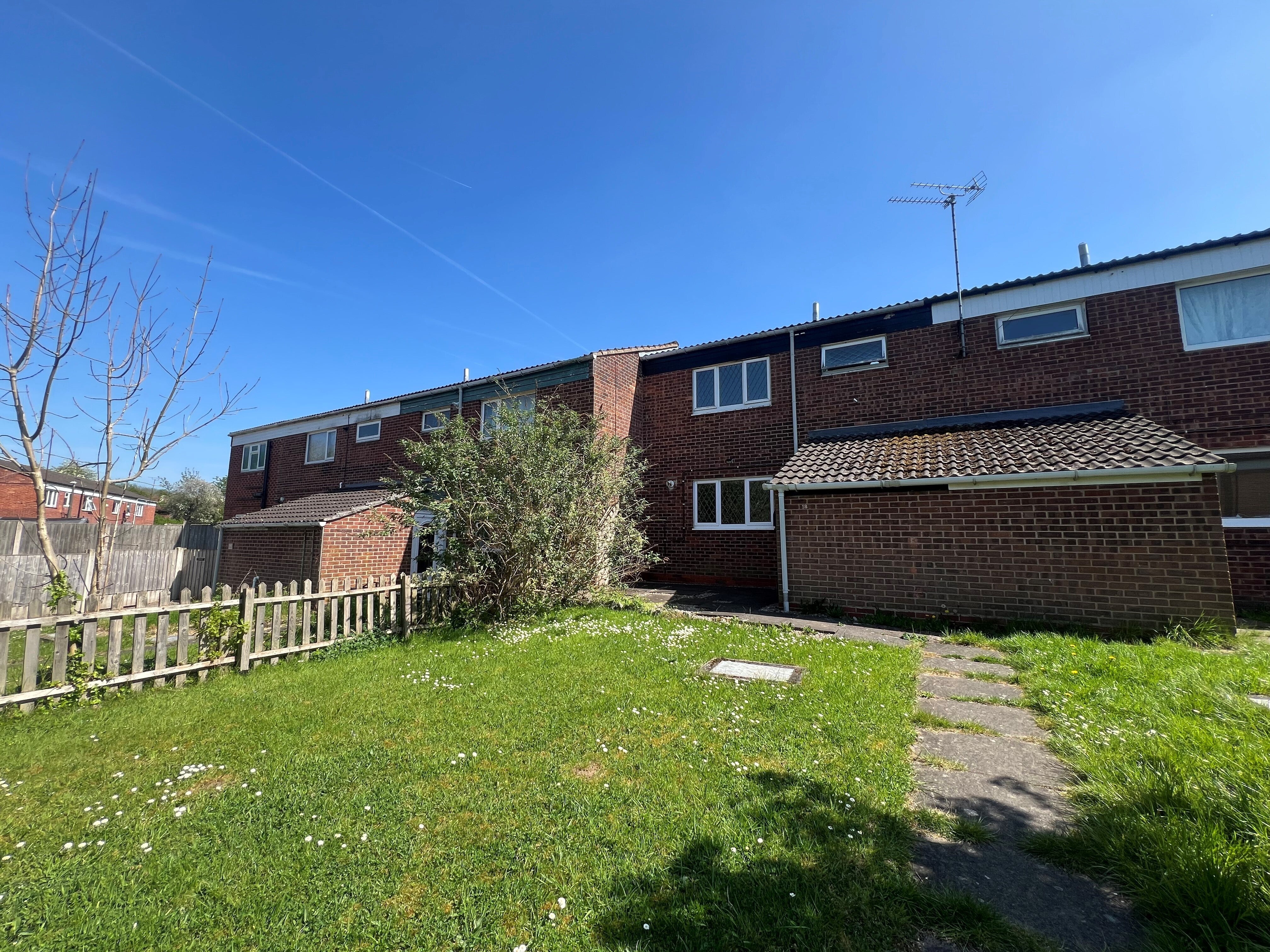 House Ibstock Close in Redditch
