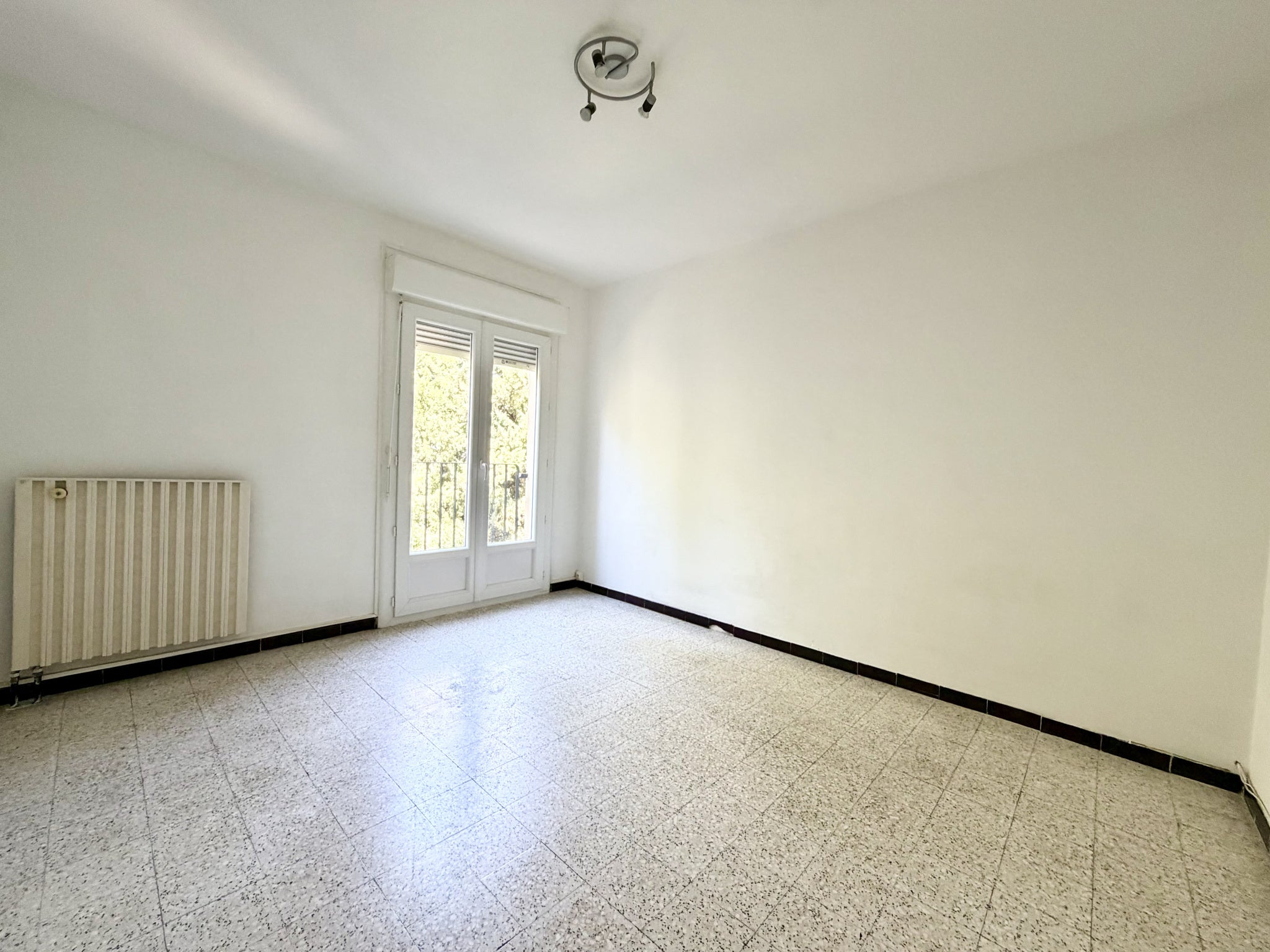 Flat Chemin des Piétons in Nîmes