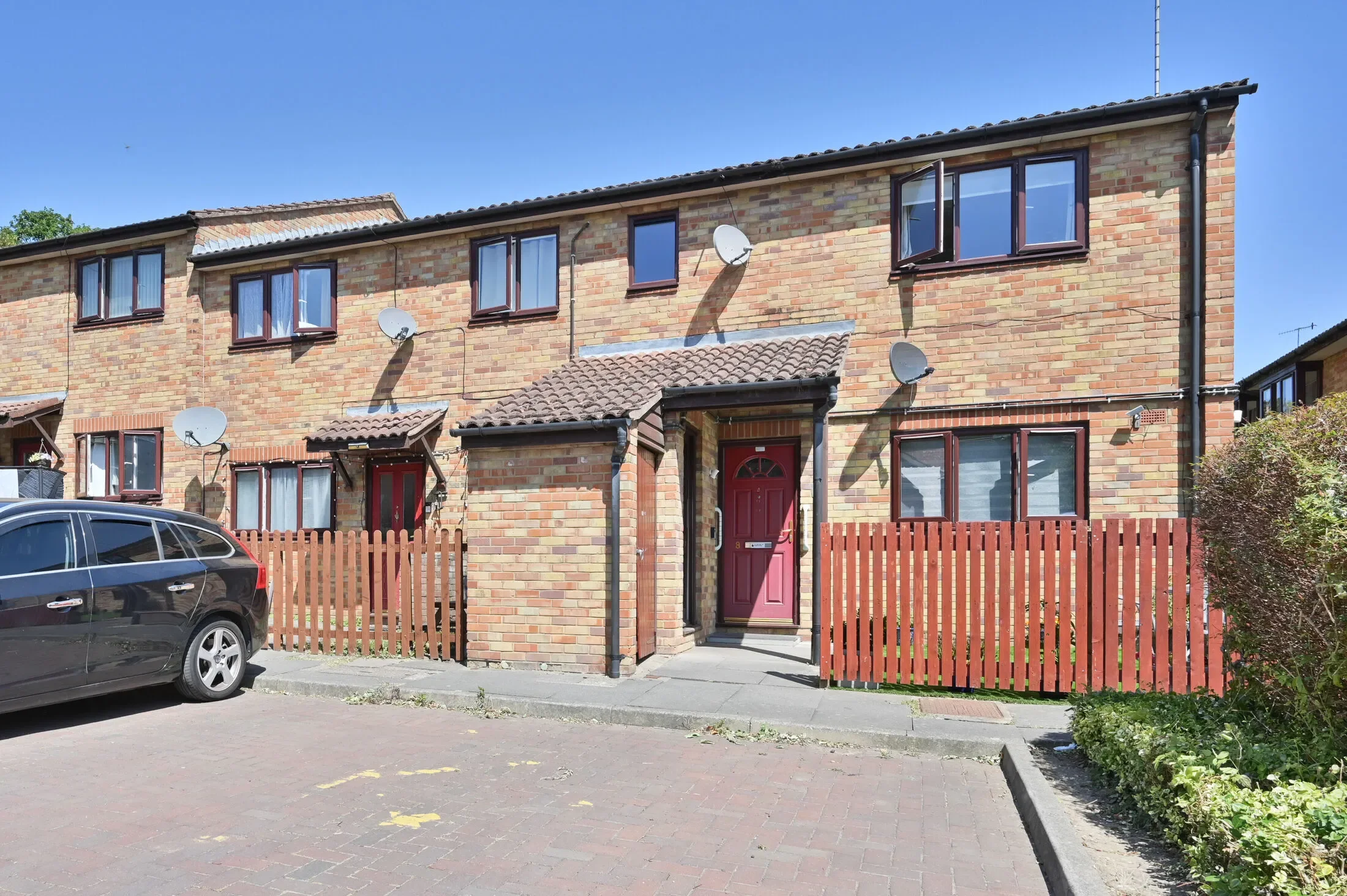 Flat Keston Mews in Watford