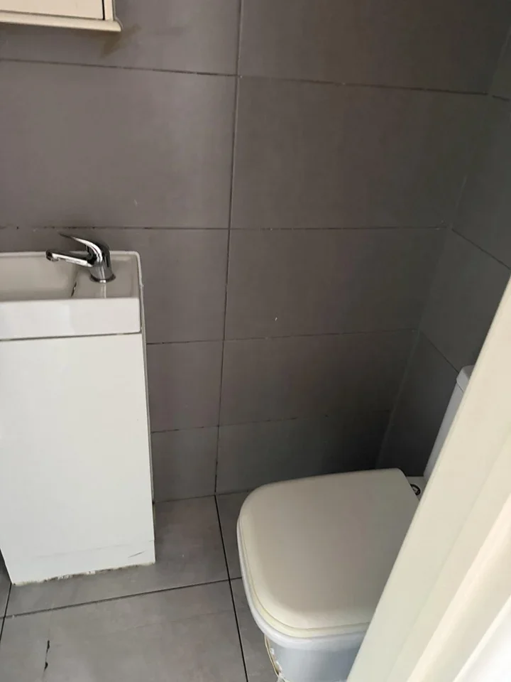 Room Guru Nanak Road in Greater London