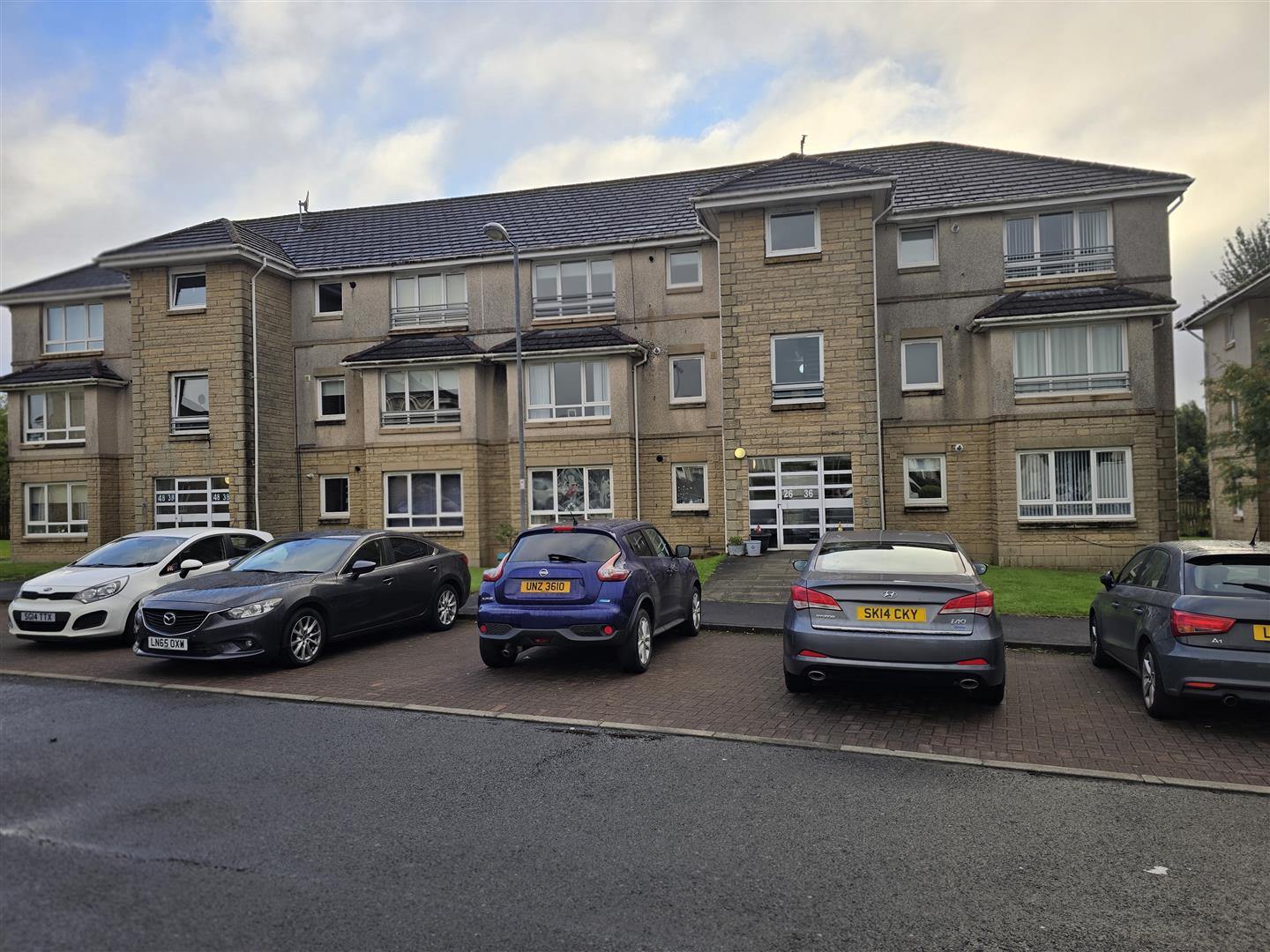 Flat Millhall Court in Plains