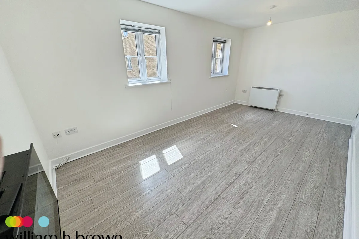 Flat Holden Close in Braintree