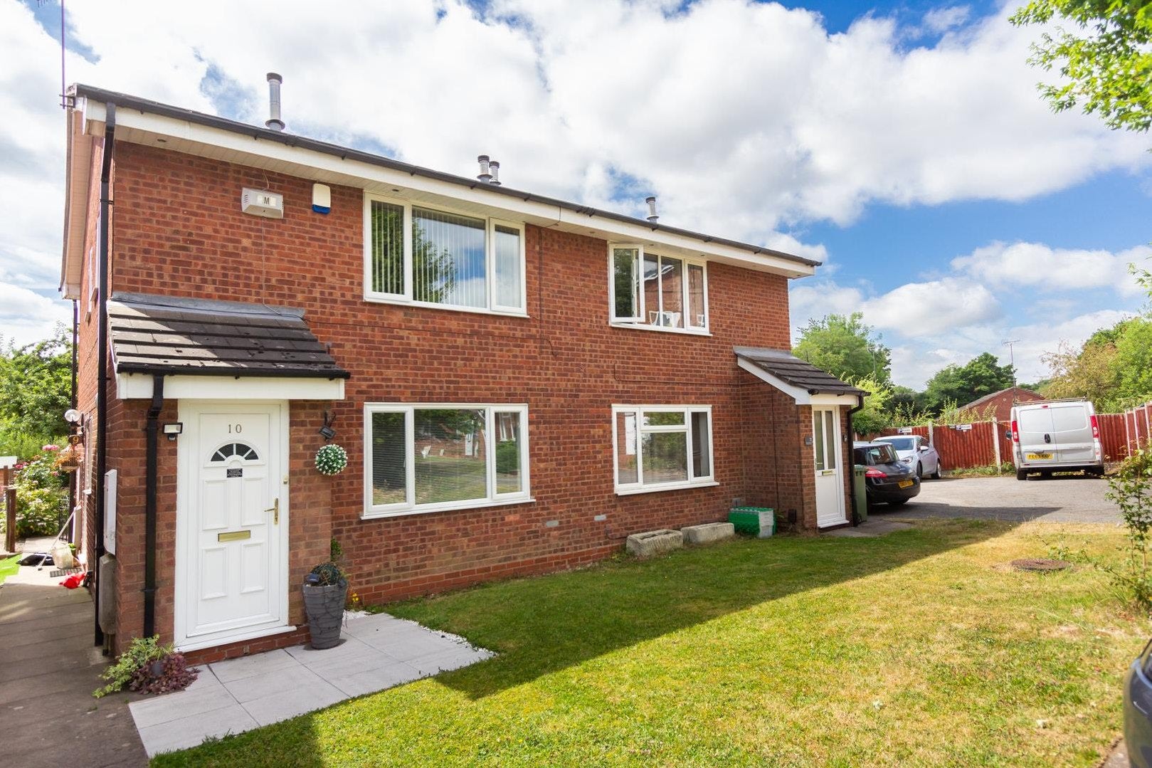 Flat Tenbury Close in Redditch