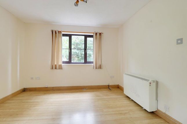 Flat Sydwall Road in Hereford