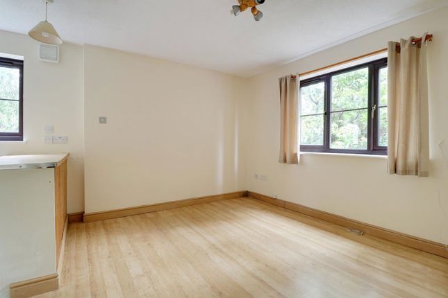 Flat Sydwall Road in Hereford