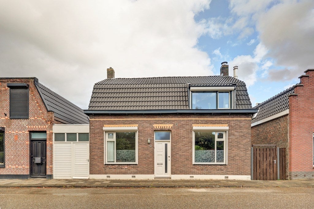 Huis Dennis Leestraat 57 in Stampersgat