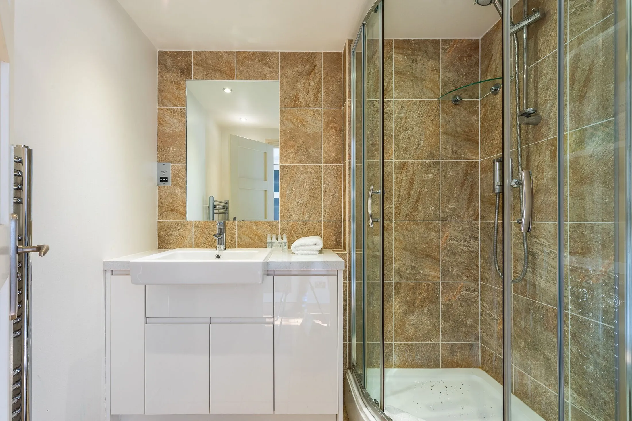 Flat Elystan Street in Greater London