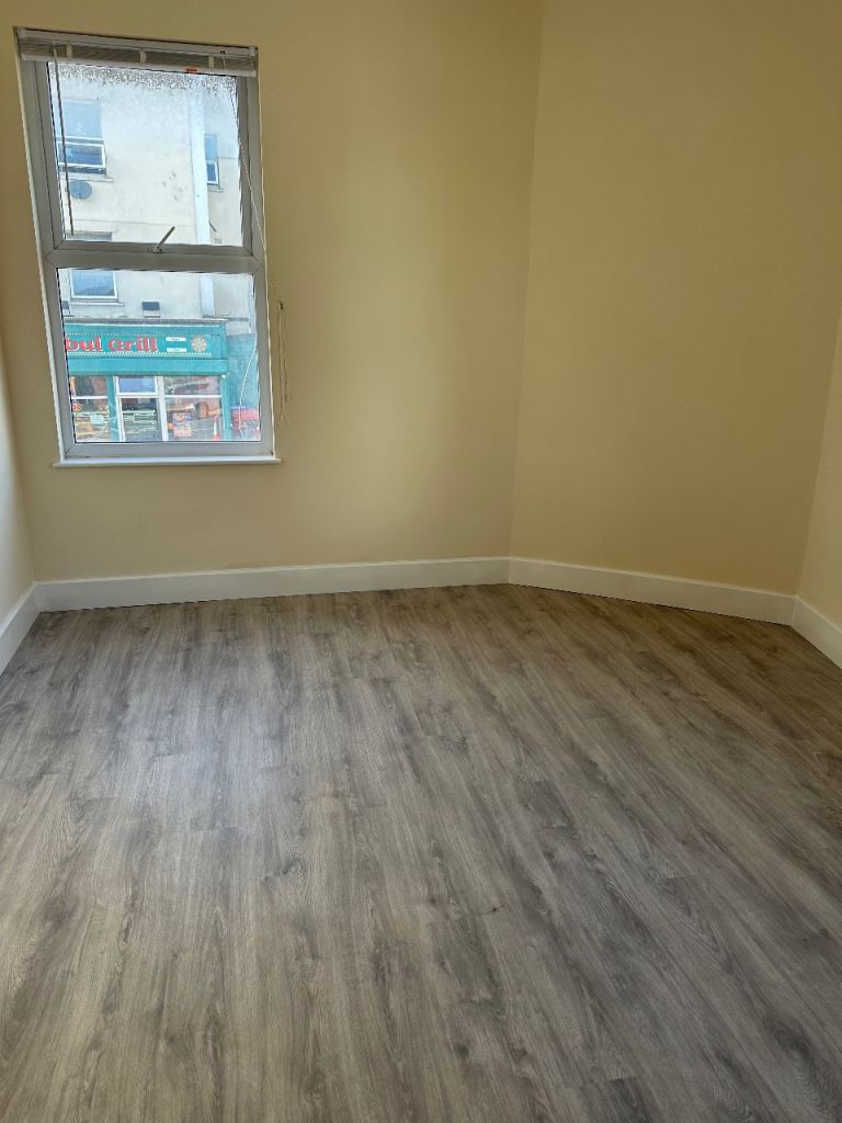 Flat Springly Court in Warmley