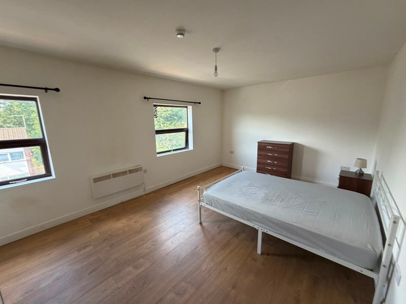 Room Fentham Road in Birmingham