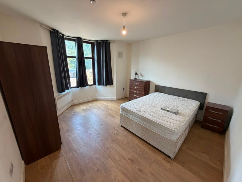 Room Fentham Road in Birmingham