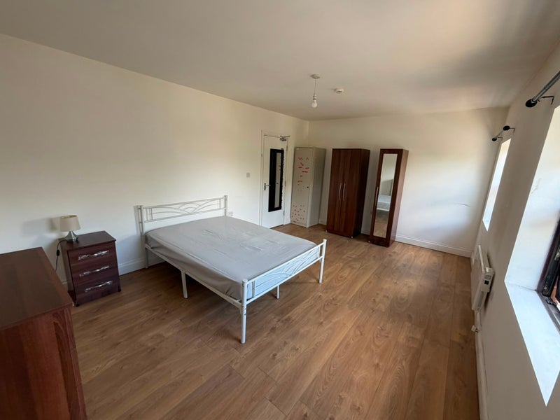 Room Fentham Road in Birmingham