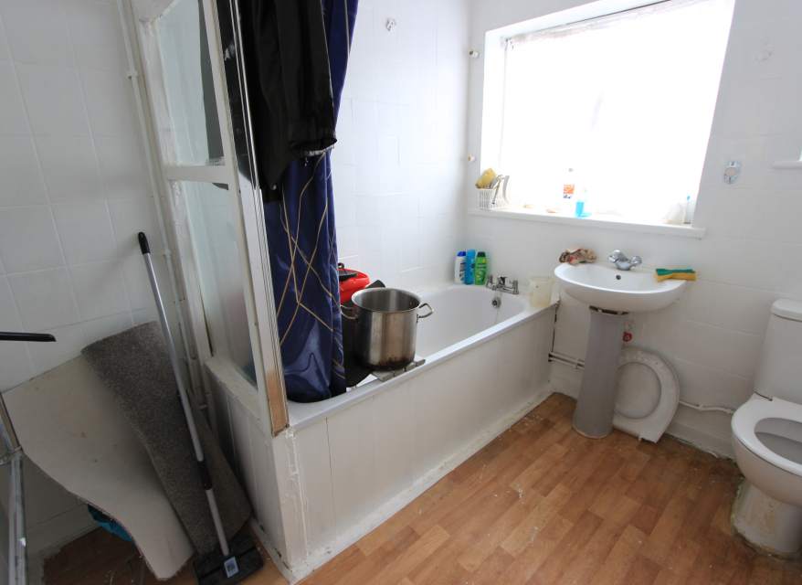 Flat Alma Road in Greater London