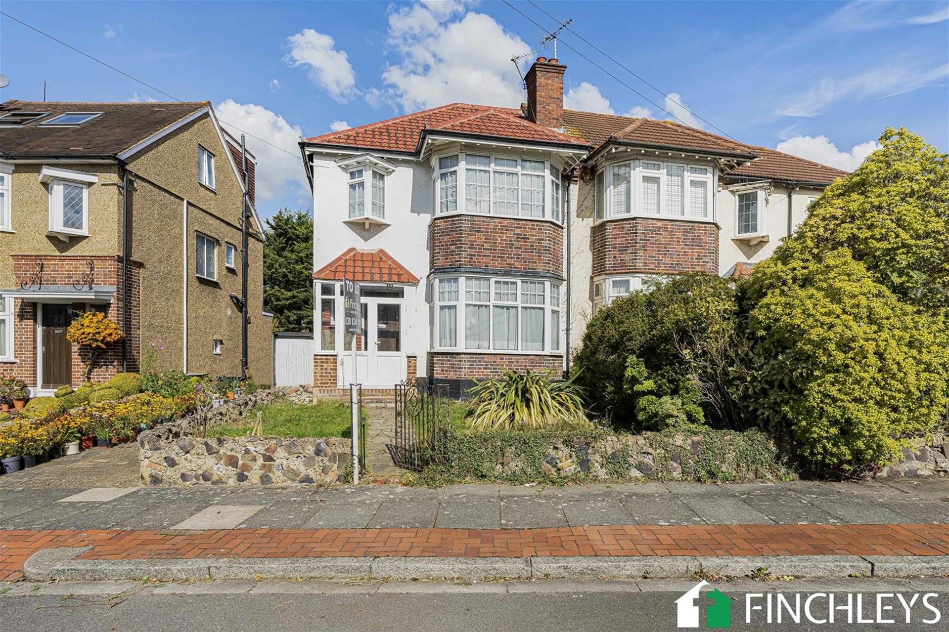 House Walfield Avenue in Greater London