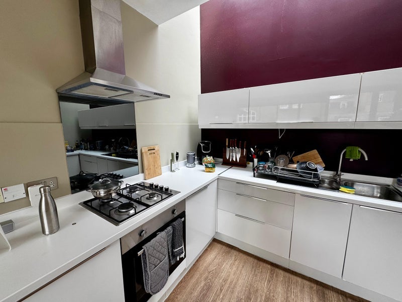 Room Abney Gardens in Greater London