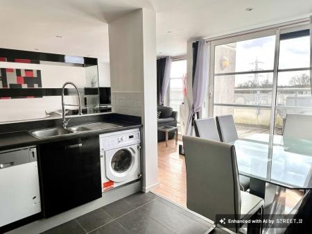 Flat Watkin Road in Leicester