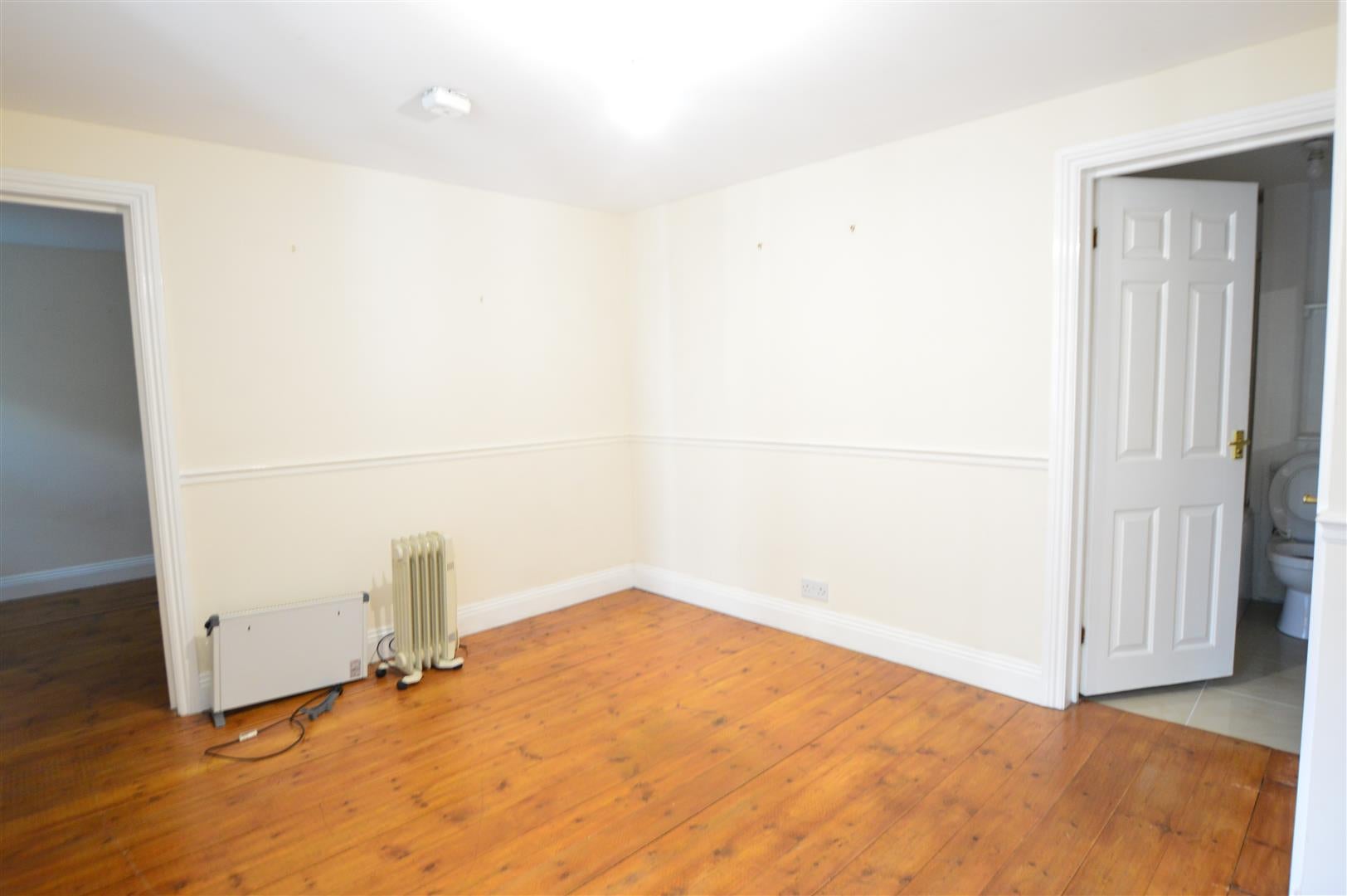 Flat Upton Park in Slough