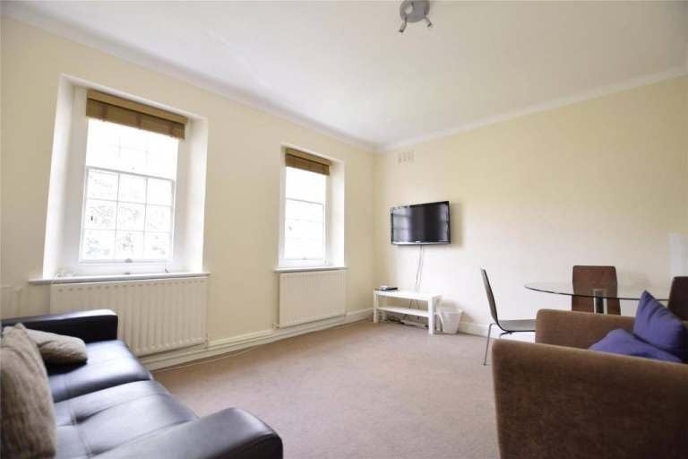 Room Higham Road in Greater London