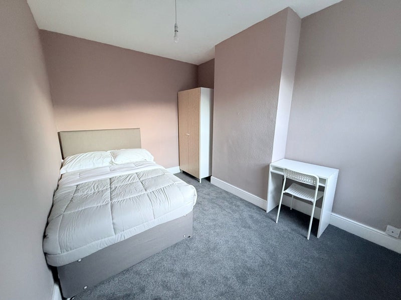 Room Bath Street in Rugby