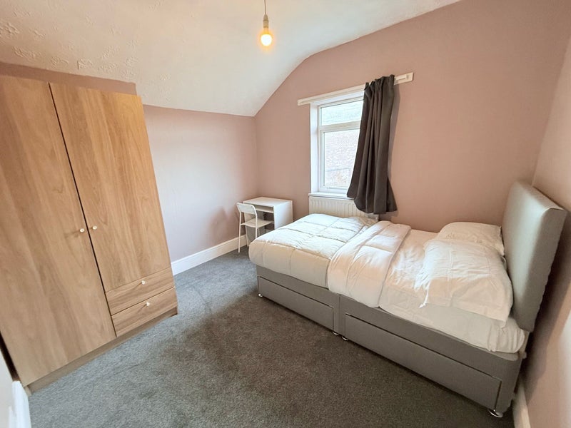 Room Bath Street in Rugby