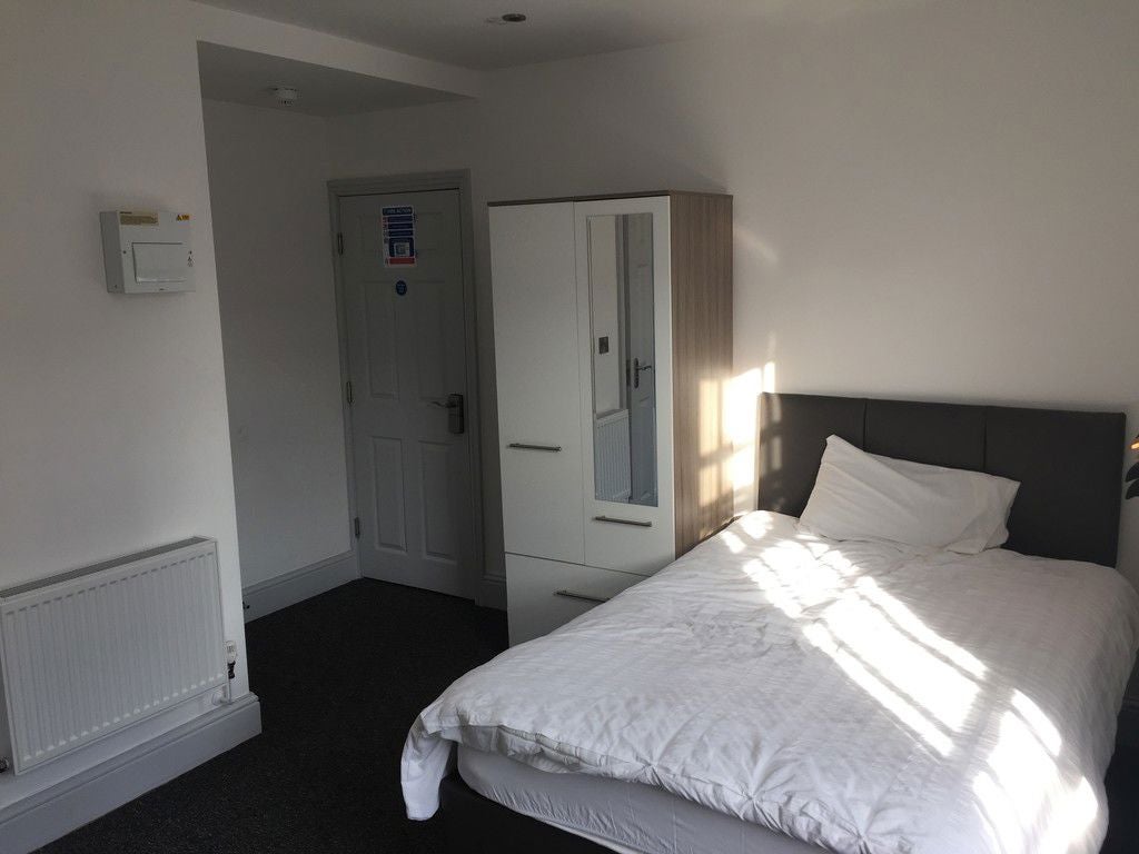 Room Priory Street in Coventry