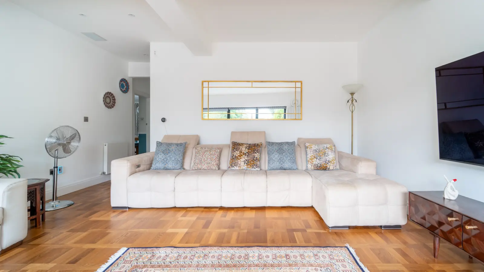 Flat Comeragh Road in Greater London