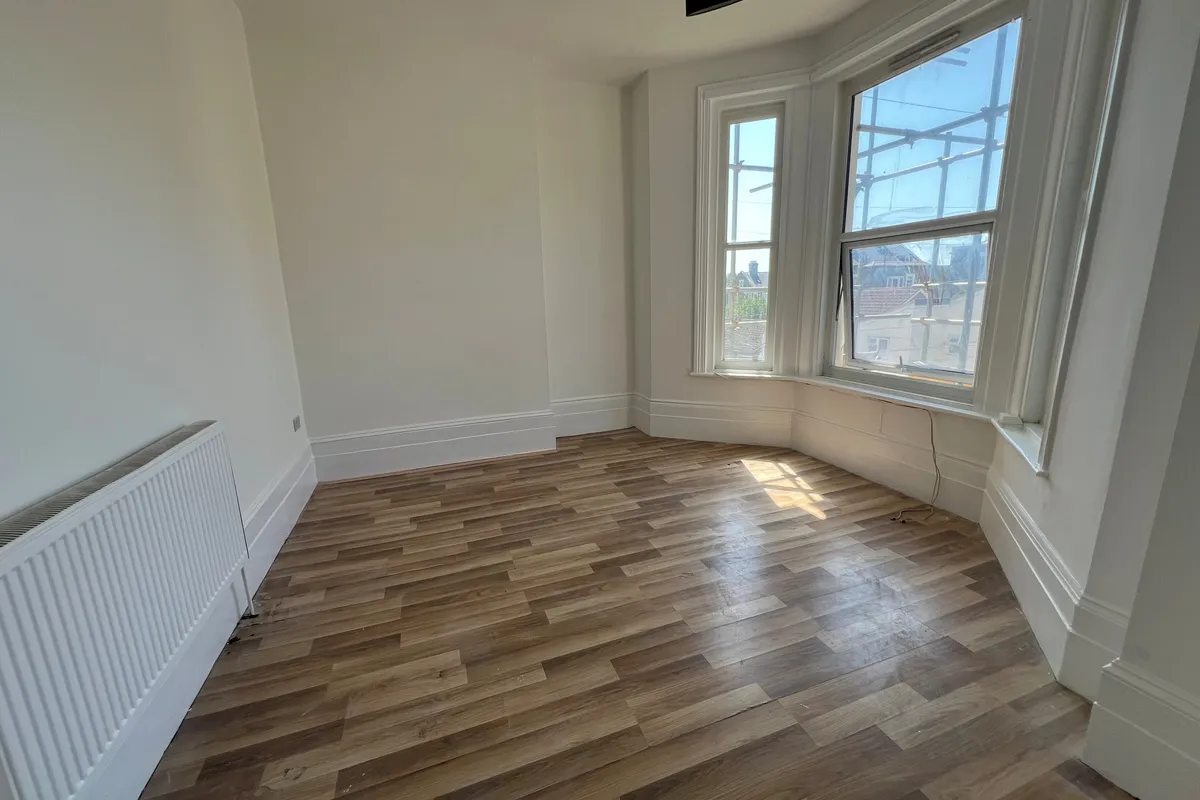 Flat Kenilworth Road in St Leonards